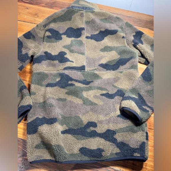 H&M Divided Men’s Sherpa Teddy Green Camo Zip-up fleece lined Jacket Size S EUC - Picture 13 of 13